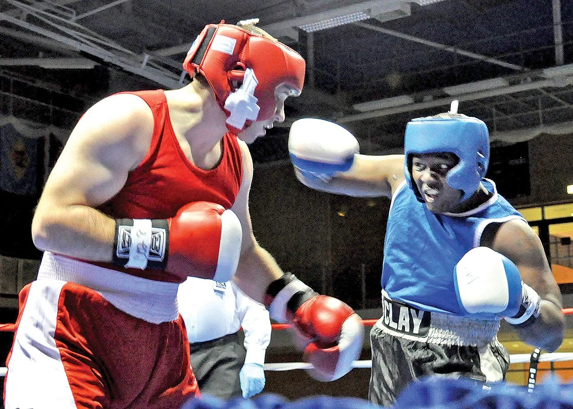 必威体育拳击选手激烈对决精彩瞬间